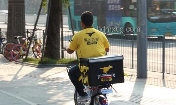 闫妮送外卖现象与公众偶遇对比分析